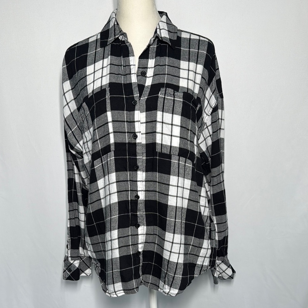 ❤️3/$30 BP. Black and White Plaid Women’s Shirt